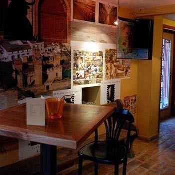 1669 Couette-café
