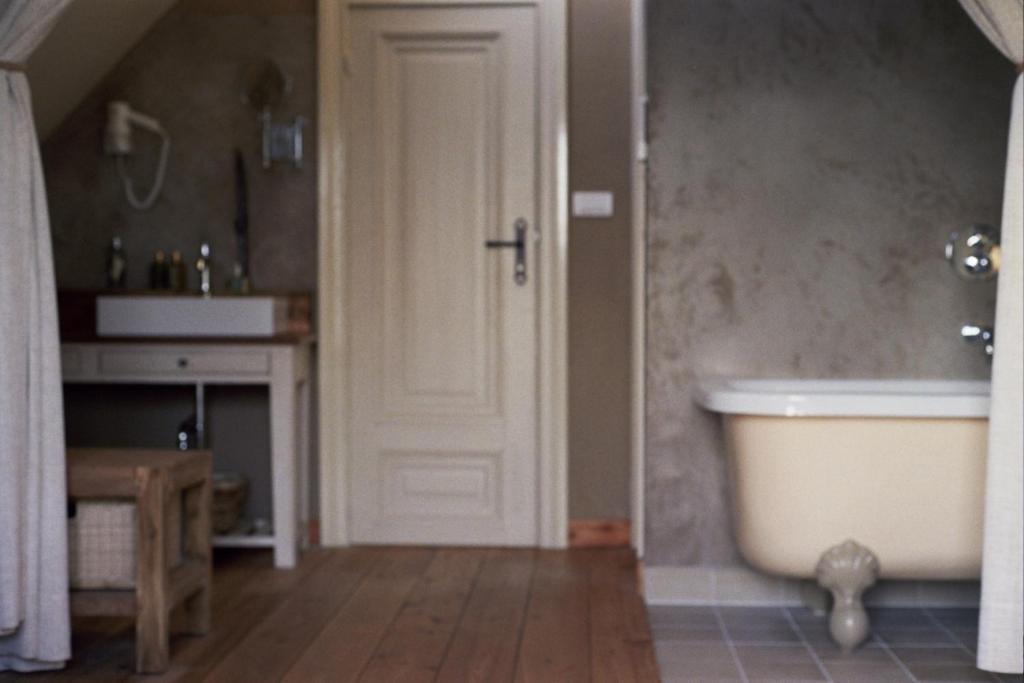 1669 Bed & Breakfast 4*